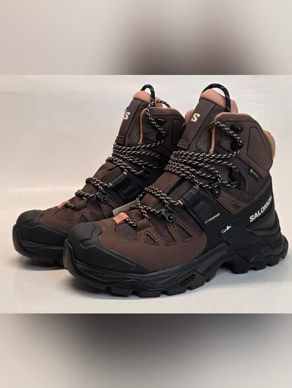 New Salomon Quest 4 GTX Hiking Boots  Lace Up Shoes Women's Size 5 & 9